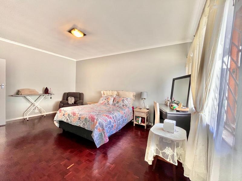 4 Bedroom Property for Sale in Retreat Western Cape